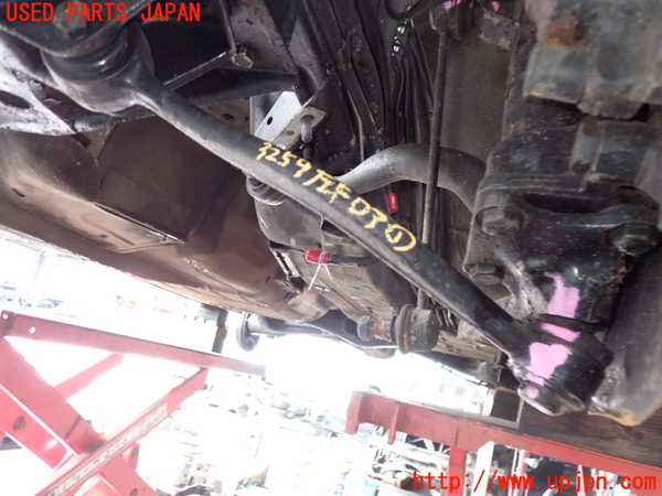 2UPJ-32595186]BMW 520i (E28)(不明)左フロントロアアーム1 中古_m0001.jpg