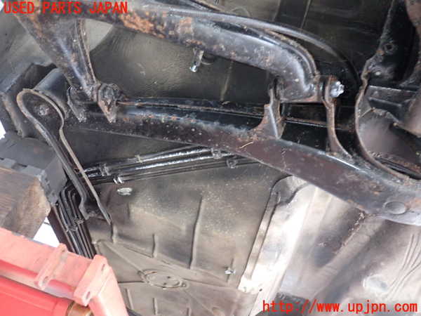 2UPJ-32595295]BMW 520i (E28)(不明)リアメンバー 中古_m0003.jpg