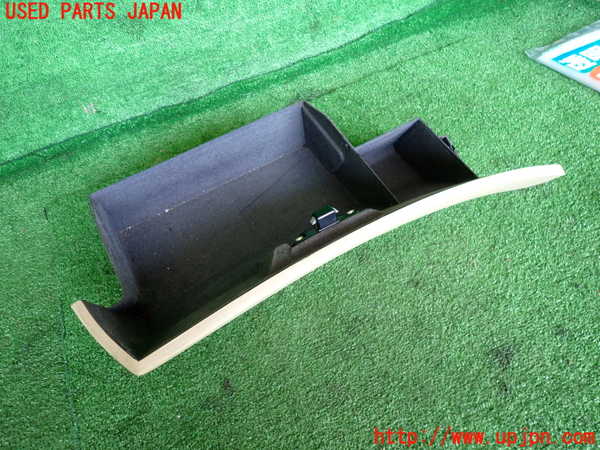 2UPJ-32597516]BMW 520i (E28)(不明)グローブボックス1 中古_m0002.jpg