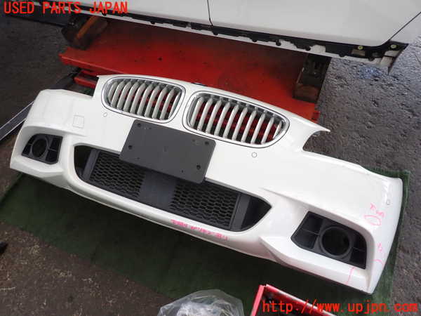 2UPJ-32601010]BMW アクティブハイブリッド5(AH5)(FZ35)(F10)フロントバンパー Mスポーツ 中古_m0001.jpg