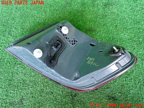 2UPJ-32601536]BMW アクティブハイブリッド5(AH5)(FZ35)(F10)左テールランプ 中古_m0002.jpg