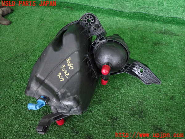 2UPJ-32602410]BMW アクティブハイブリッド5(AH5)(FZ35)(F10)ラジエータータンク 中古_m0002.jpg