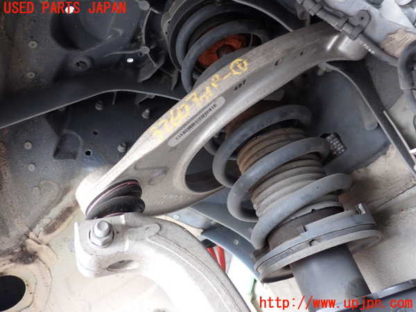 2UPJ-32605126]BMW アクティブハイブリッド5(AH5)(FZ35)(F10)右フロントアッパーアーム1 中古_m0001.jpg