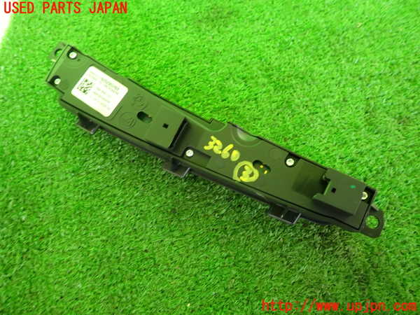 2UPJ-32606308]BMW アクティブハイブリッド5(AH5)(FZ35)(F10)スイッチ3 (トラクションOFF、走行モード切替、ソナー他) 中古_m0002.jpg