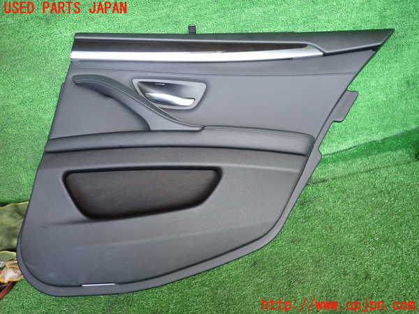 2UPJ-32601294]BMW アクティブハイブリッド5(AH5)(FZ35)(F10)右後ドア内張り 中古_m0001.jpg