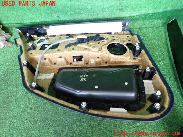 2UPJ-32601294]BMW アクティブハイブリッド5(AH5)(FZ35)(F10)右後ドア内張り 中古_m0003.jpg