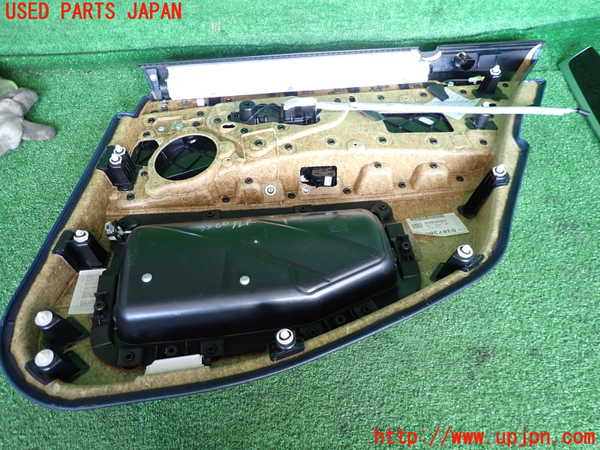 2UPJ-32601324]BMW アクティブハイブリッド5(AH5)(FZ35)(F10)左後ドア内張り 中古_m0003.jpg