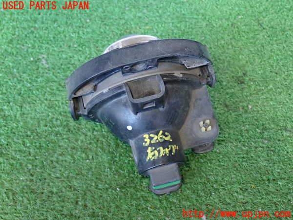 2UPJ-32621180]ジープ・グランドチェロキー(WK36T)右フォグ 中古_m0002.jpg