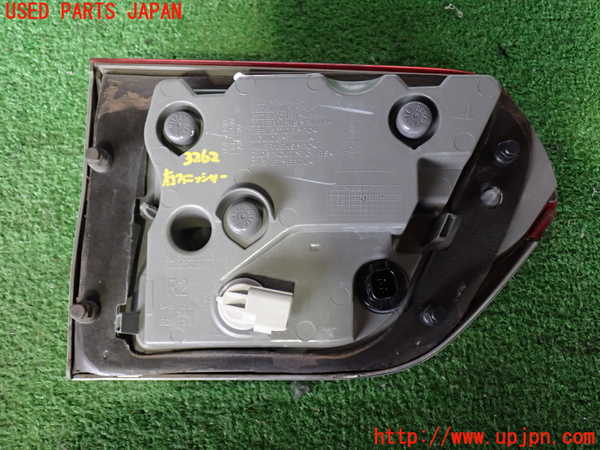 2UPJ-32621550]ジープ・グランドチェロキー(WK36T)右リアフィニッシャー 中古_m0003.jpg