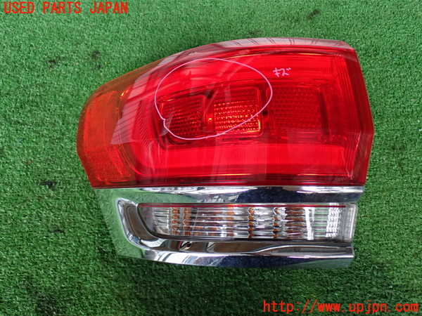 2UPJ-32621536]ジープ・グランドチェロキー(WK36T)左テールランプ 中古_m0001.jpg