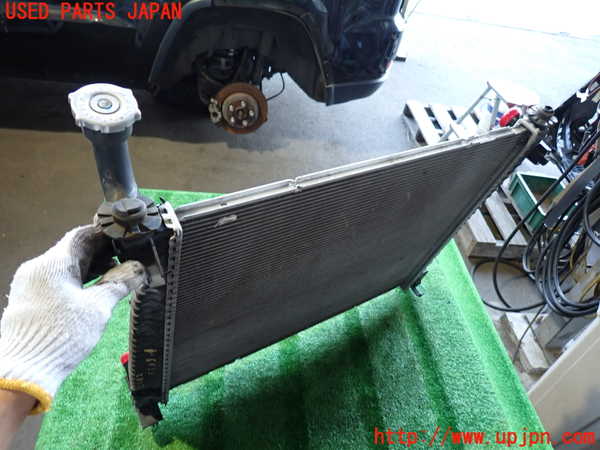 2UPJ-32622321]ジープ・グランドチェロキー(WK36T)ラジエーター1 中古_m0002.jpg
