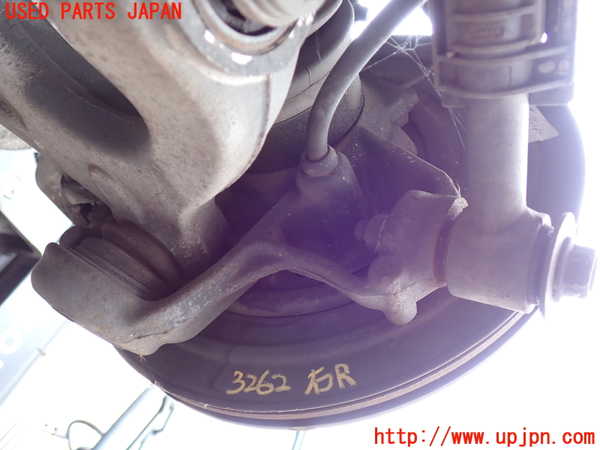2UPJ-32624300]ジープ・グランドチェロキー(WK36T)右リアナックルハブ 中古_m0002.jpg