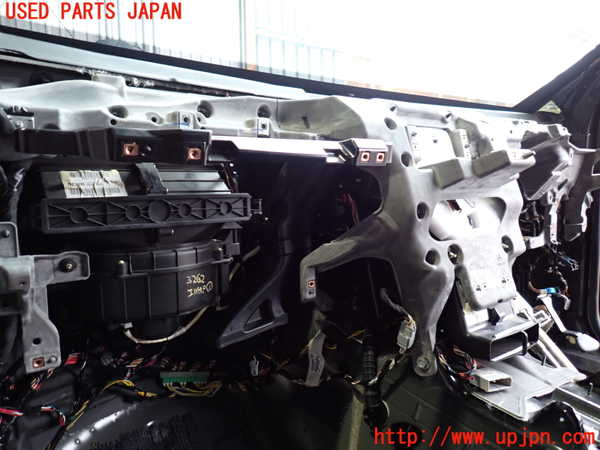 2UPJ-32626081]ジープ・グランドチェロキー(WK36T)エバポレーター1 中古_m0001.jpg