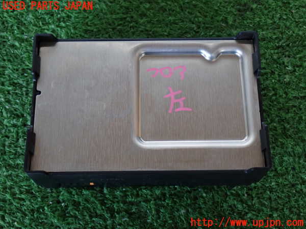 2UPJ-32626146]ジープ・グランドチェロキー(WK36T)コンピューター1 中古 P05150732AE_m0003.jpg