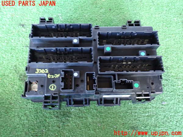 2UPJ-32626741]ジープ・グランドチェロキー(WK36T)ヒューズボックス1 中古_m0004.jpg