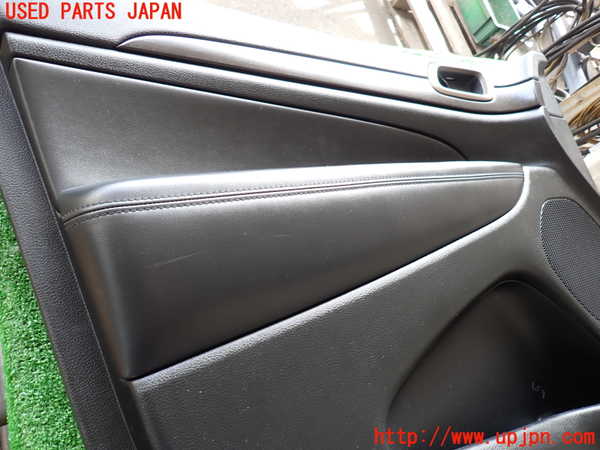 2UPJ-32621264]ジープ・グランドチェロキー(WK36T)左前ドア内張り 中古_m0003.jpg