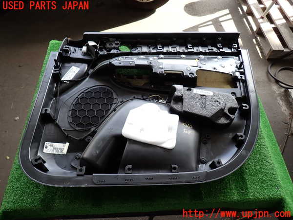 2UPJ-32621264]ジープ・グランドチェロキー(WK36T)左前ドア内張り 中古_m0005.jpg