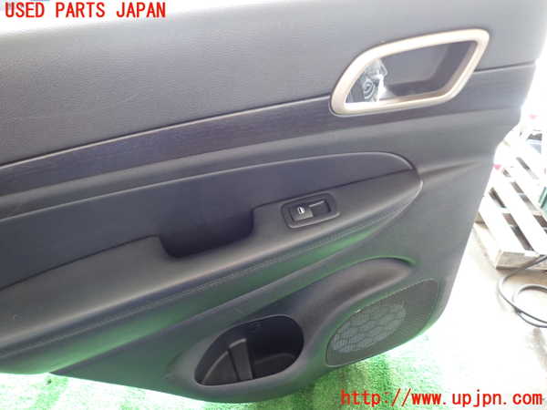 2UPJ-32621324]ジープ・グランドチェロキー(WK36T)左後ドア内張り 中古_m0004.jpg