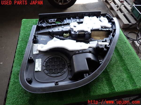 2UPJ-32621324]ジープ・グランドチェロキー(WK36T)左後ドア内張り 中古_m0005.jpg