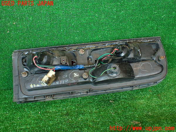 2UPJ-32631536]フェアレディZ(GCZ32)左テールランプ 中古_m0003.jpg