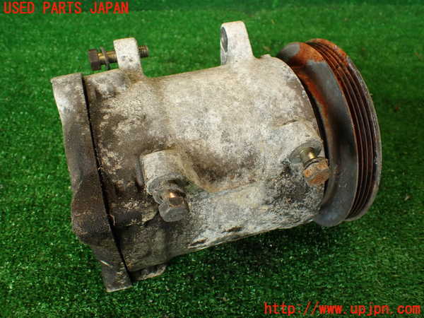 2UPJ-32636025]フェアレディZ(GCZ32)エアコンコンプレッサー 中古_m0002.jpg