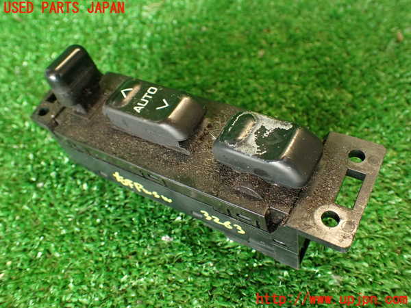2UPJ-32636240]フェアレディZ(GCZ32)右パワーウィンドウスイッチ 中古_m0001.jpg