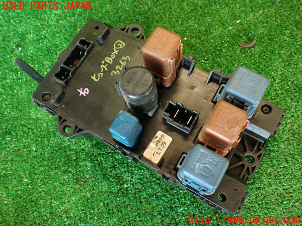 2UPJ-32636742]フェアレディZ(GCZ32)ヒューズボックス2 中古_m0002.jpg