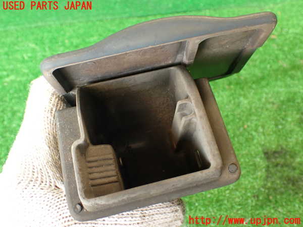 2UPJ-32637821]フェアレディZ(GCZ32)灰皿1 中古_m0003.jpg