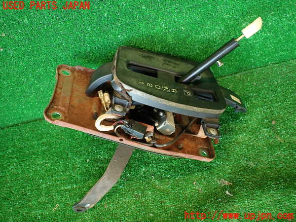 2UPJ-32637555]フェアレディZ(GCZ32)ATシフトレバー (ジャンク品) 中古_m0001.jpg