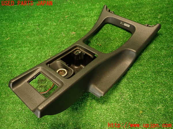 2UPJ-32637549]フェアレディZ(GCZ32)コンソール 中古_m0001.jpg