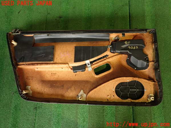 2UPJ-32631234]フェアレディZ(GCZ32)右ドア内張り 中古_m0005.jpg