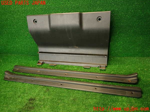 2UPJ-32637740]フェアレディZ(GCZ32)スカッフプレート 中古_m0001.jpg