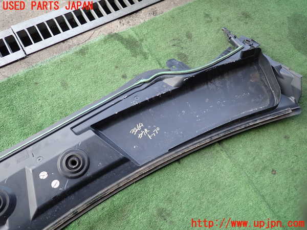 2UPJ-32641190]ベンツ GLA180 X156(156942)カウルトップ 中古_m0004.jpg