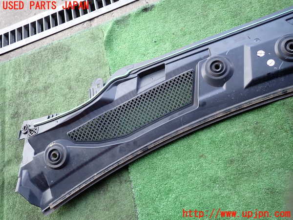 2UPJ-32641190]ベンツ GLA180 X156(156942)カウルトップ 中古_m0005.jpg