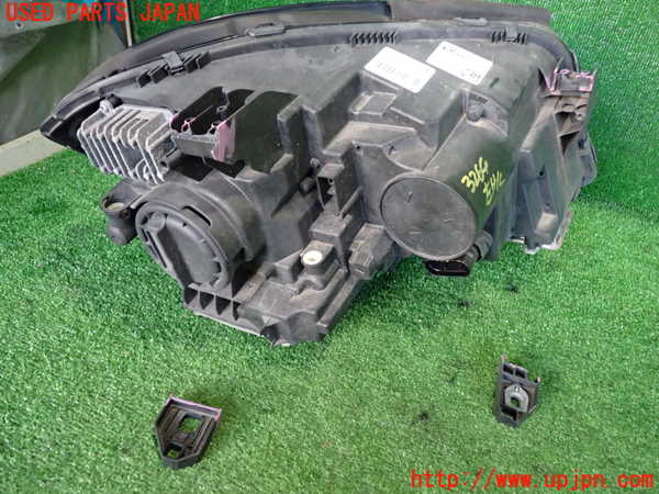 2UPJ-32641132]ベンツ GLA180 X156(156942)左ヘッドライト HID 中古_m0002.jpg