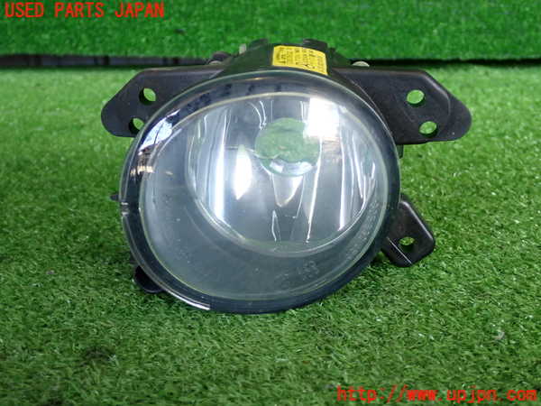 2UPJ-32641180]ベンツ GLA180 X156(156942)右フォグ 中古_m0001.jpg