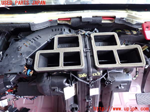 2UPJ-32646081]ベンツ GLA180 X156(156942)エバポレーター1 中古_m0003.jpg