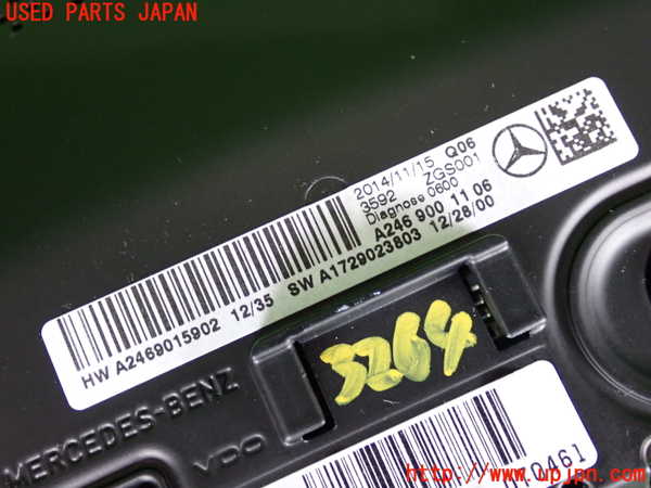 2UPJ-32646629]ベンツ GLA180 X156(156942)モニター 中古_m0003.jpg