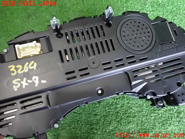 2UPJ-32646170]ベンツ GLA180 X156(156942)スピードメーター 中古_m0003.jpg