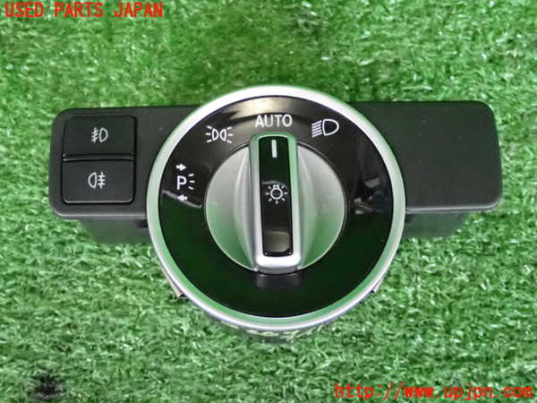 2UPJ-32646285]ベンツ GLA180 X156(156942)ライトスイッチ 中古_m0001.jpg