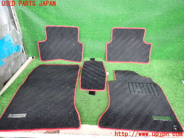 2UPJ-32647800]ベンツ GLA180 X156(156942)フロアマット 中古_m0001.jpg
