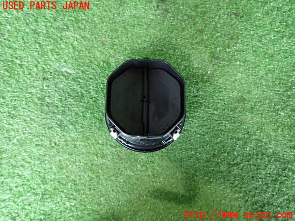2UPJ-32647526]ベンツ GLA180 X156(156942)エアコン吹き出し口1 中古_m0003.jpg