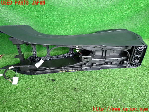 2UPJ-32647540]ベンツ GLA180 X156(156942)センターコンソール 中古_m0005.jpg