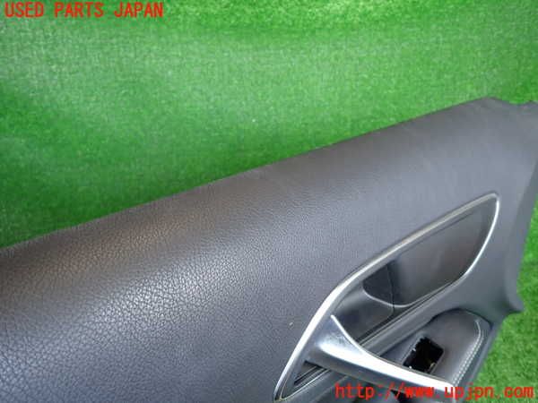 2UPJ-32641264]ベンツ GLA180 X156(156942)左前ドア内張り 中古_m0004.jpg