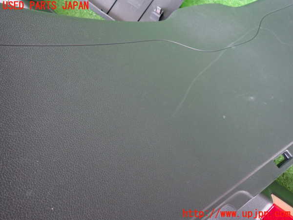 2UPJ-32641578]ベンツ GLA180 X156(156942)バックドア内張り 中古_m0004.jpg