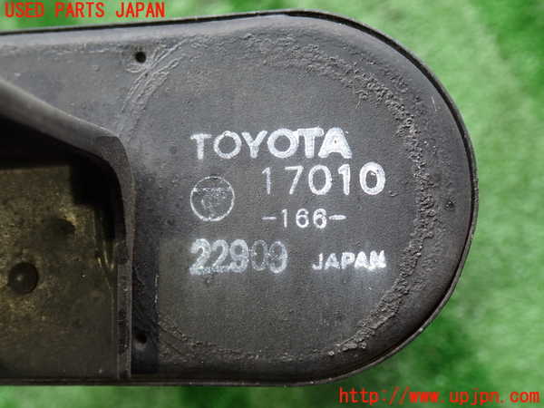 5UPJ-32652451]ランクル100系(HDJ101K)インタークーラー1 中古_m0002.jpg