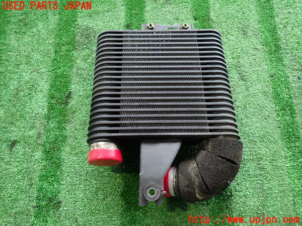 5UPJ-32652451]ランクル100系(HDJ101K)インタークーラー1 中古_m0003.jpg