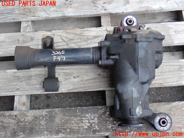 2UPJ-32654350]ランクル100系(HDJ101K)フロントデフ 中古_m0001.jpg
