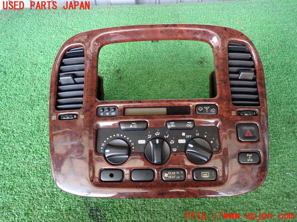 2UPJ-32656066]ランクル100系(HDJ101K)エアコンスイッチ1 中古_m0001.jpg