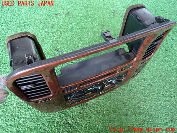 2UPJ-32656066]ランクル100系(HDJ101K)エアコンスイッチ1 中古_m0002.jpg